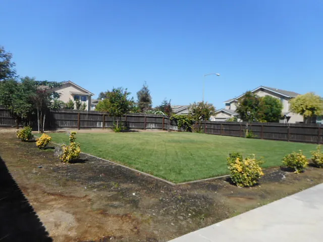 2570 S Duke Ave — Photo 15