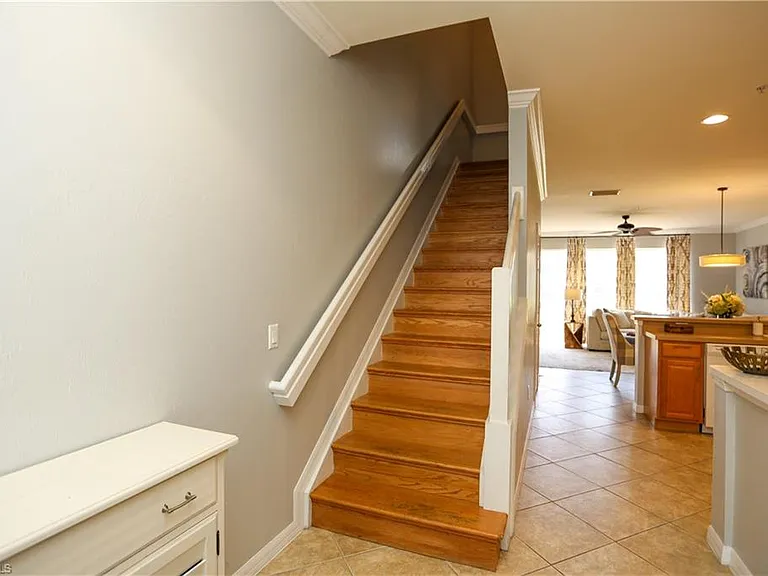 960 Hampton Cir #80 — Photo 14