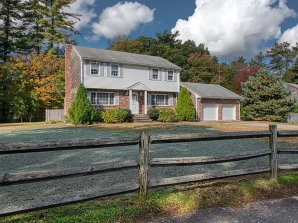 251 Broadmeadow Dr, East Bridgewater, MA 02333