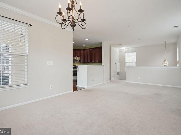 3rd image of 43890 Hickory Corner Ter Unit 111