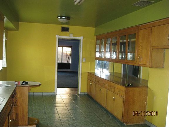 3rd image of 10636 S Budlong Ave