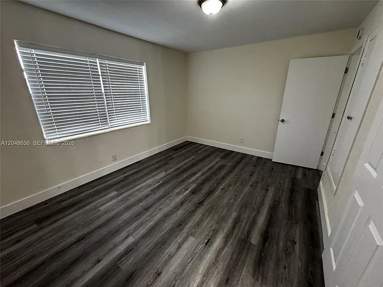 380 SE 12th Ave #2 — Photo 22