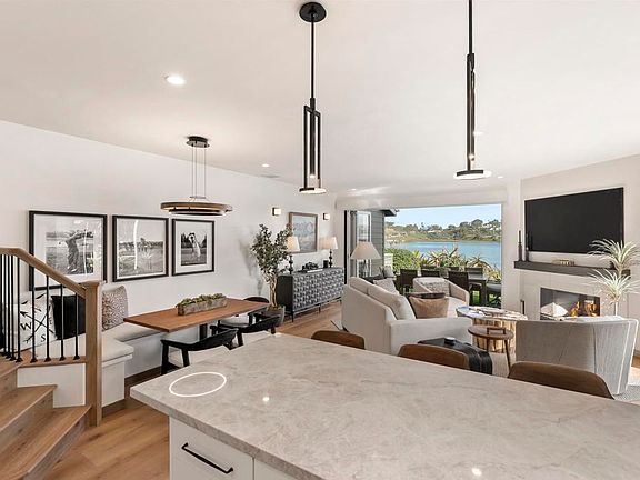 4th image of 2923 Sandy Pointe Unit 8