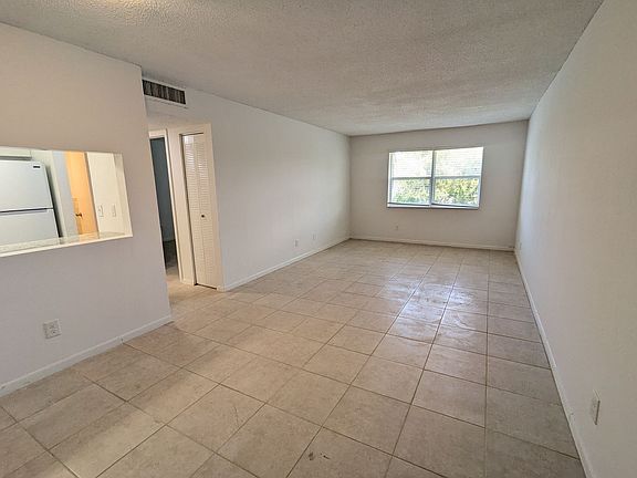2nd image of 5875 SW 41st St APT D7
