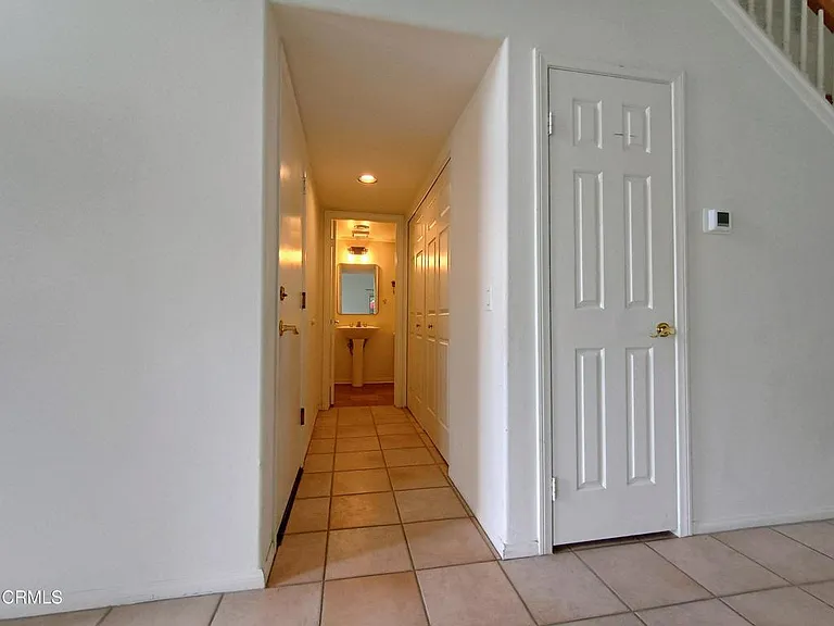 1405 La Culebra Cir — Photo 11