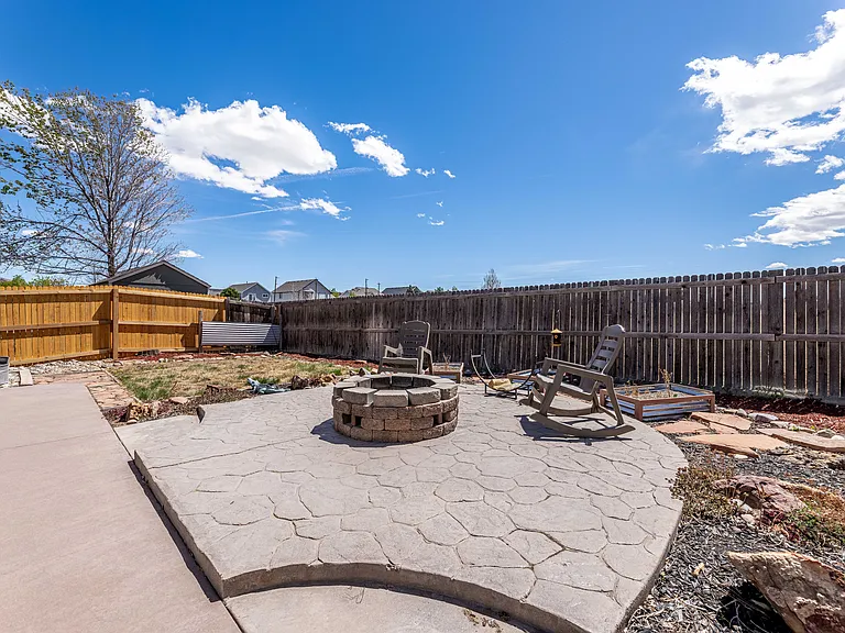 4722 Sutton St — Photo 33