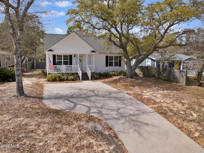 215 NE 70th Street, Oak Island, NC, 28465
