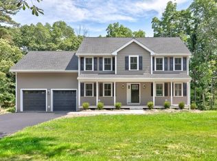 75 Forest St, Middleton, MA 01949