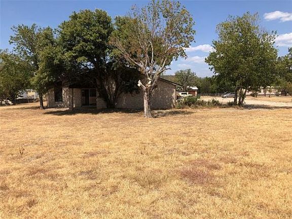 3rd image of 915 SW 19th St