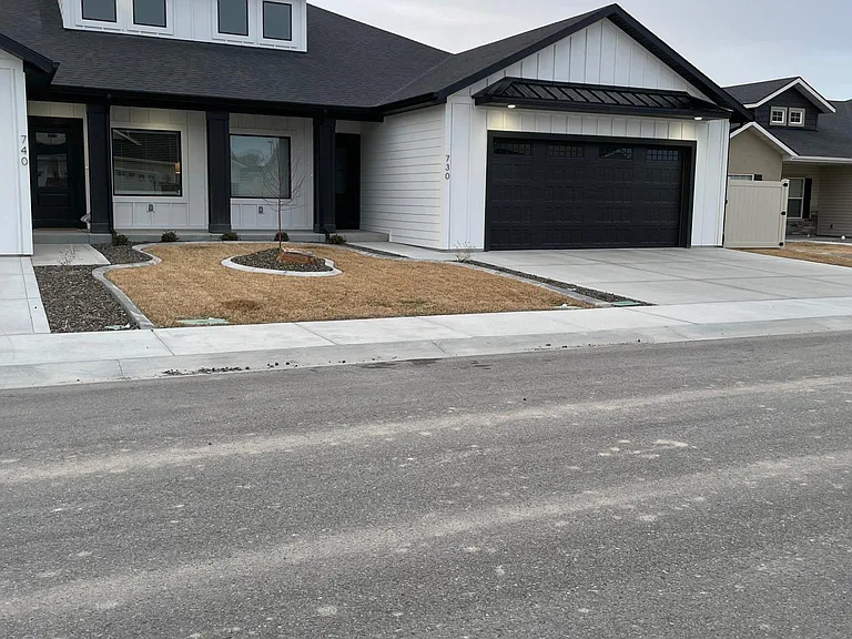 730 Shadowleaf Ave — Photo 1