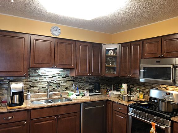 4th image of 8540 W Foster Ave Unit 404