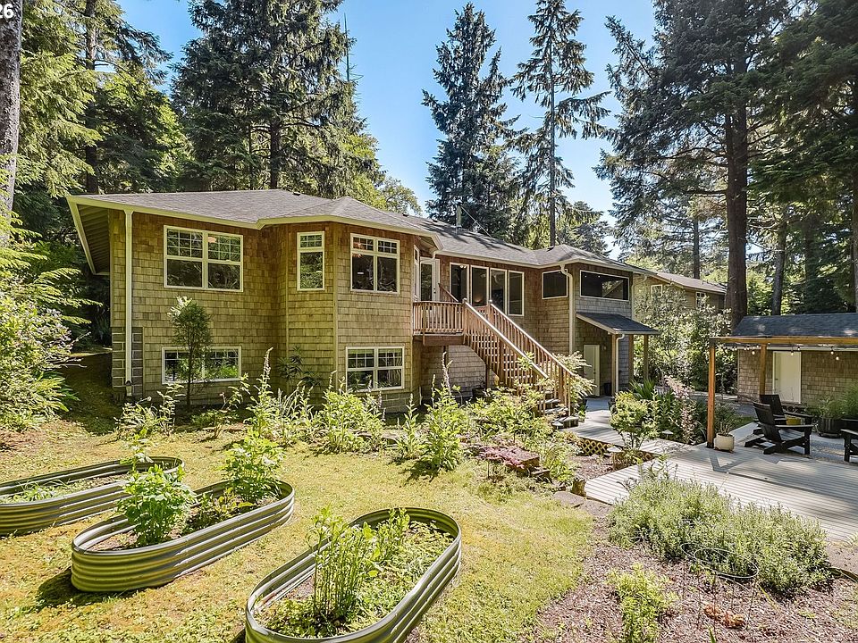 1st image of 32105 Hemlock Ln