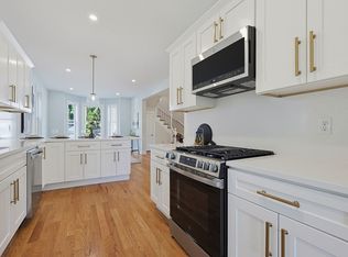 26 Pleasant St, Beverly, MA 01915
