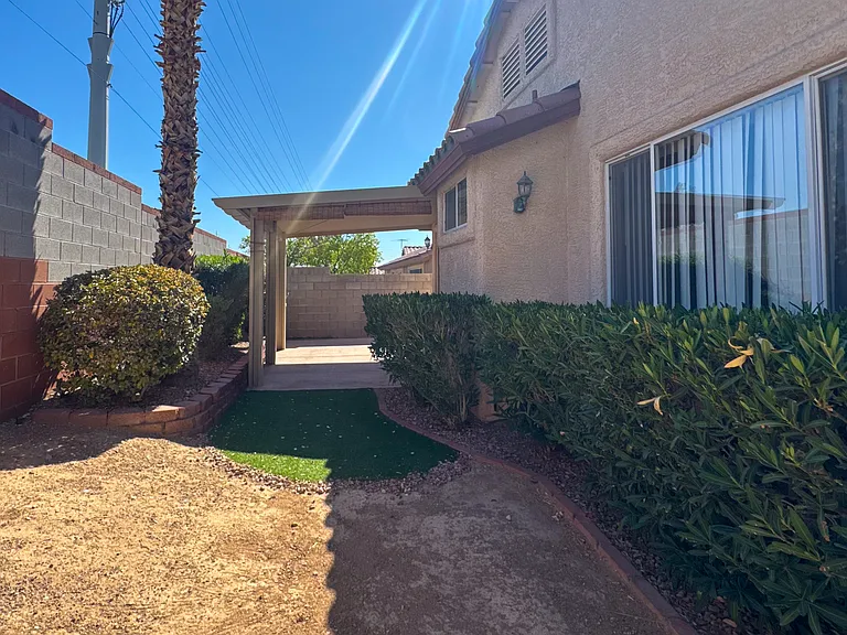10724 Windrose Point Ave — Photo 31