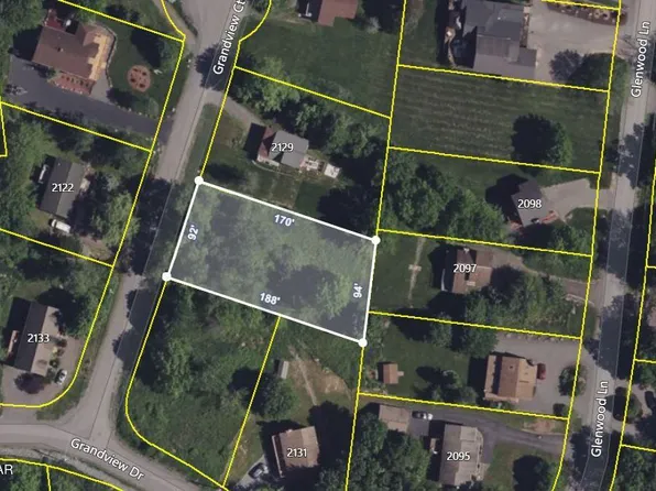 8 Grandview Ct, Lake Ariel, PA 18436