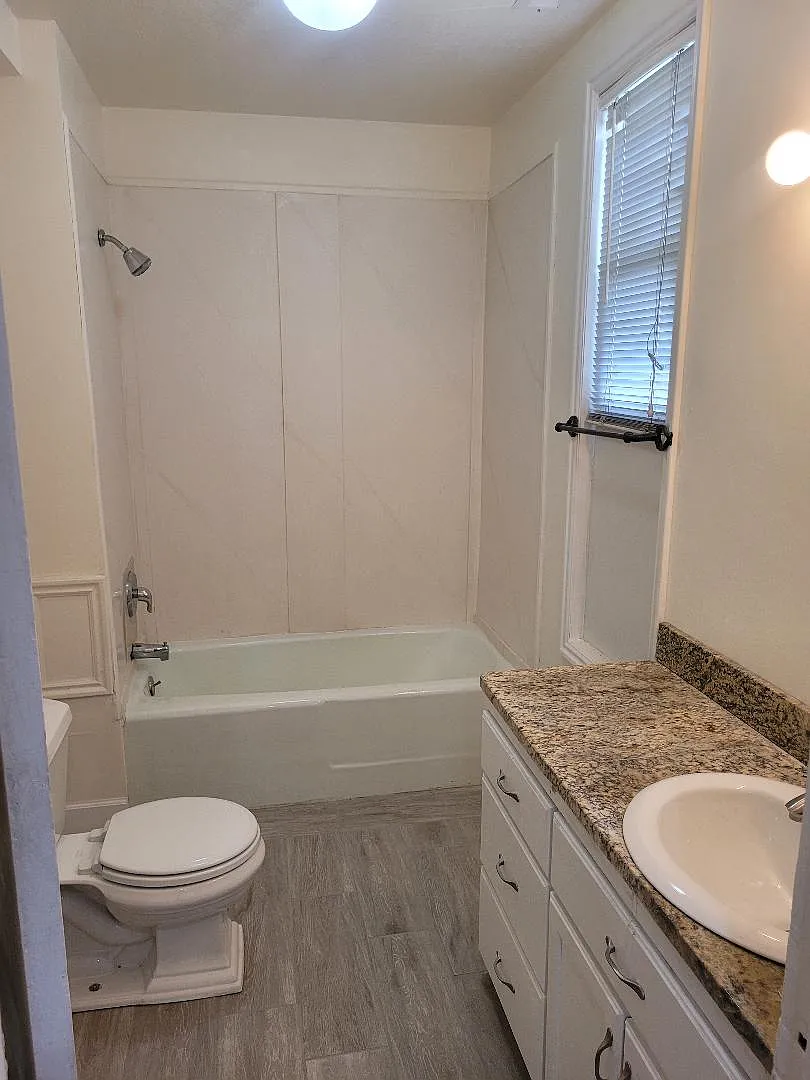 2 bed, 1220 sqft, $1,795 — Photo 4