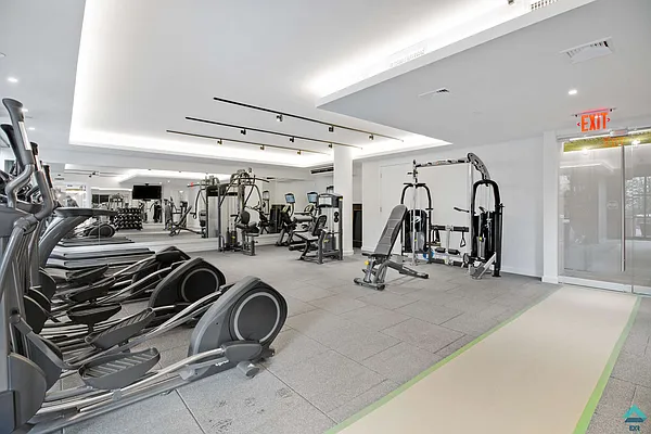 Rented by EXR | media 12