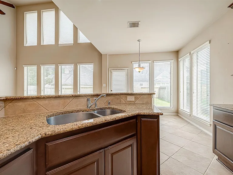 16010 Juniper Shores Dr — Photo 12