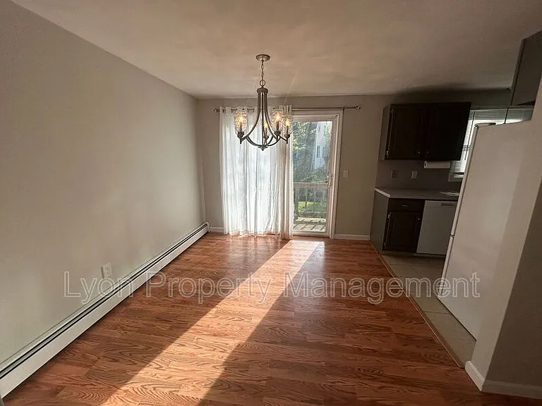 245 Mayfield Ave #3 — Photo 7