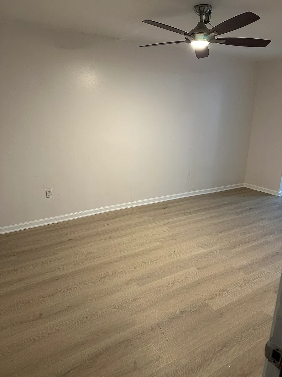 Building Photo - 2314 S Hoyne Ave #1