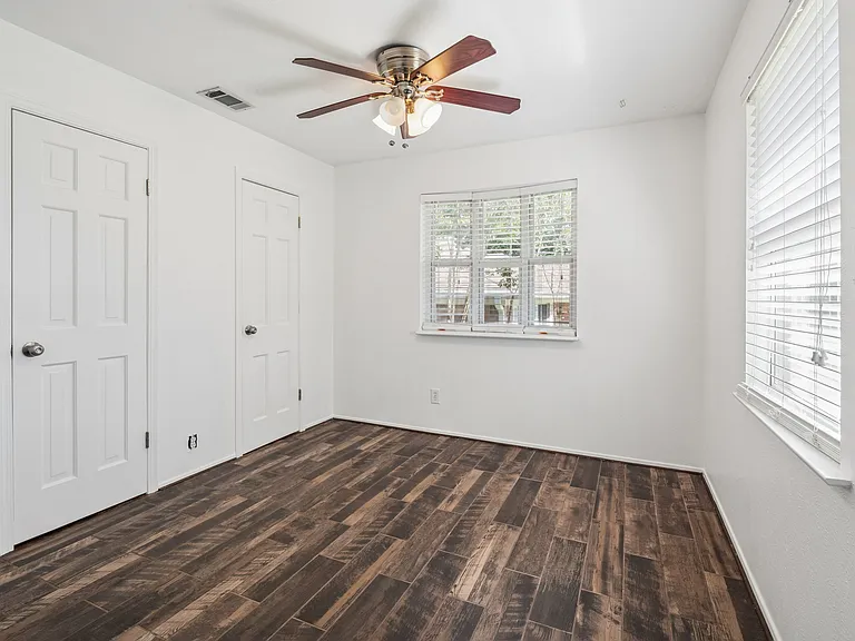 5929 Canterview Dr — Photo 23
