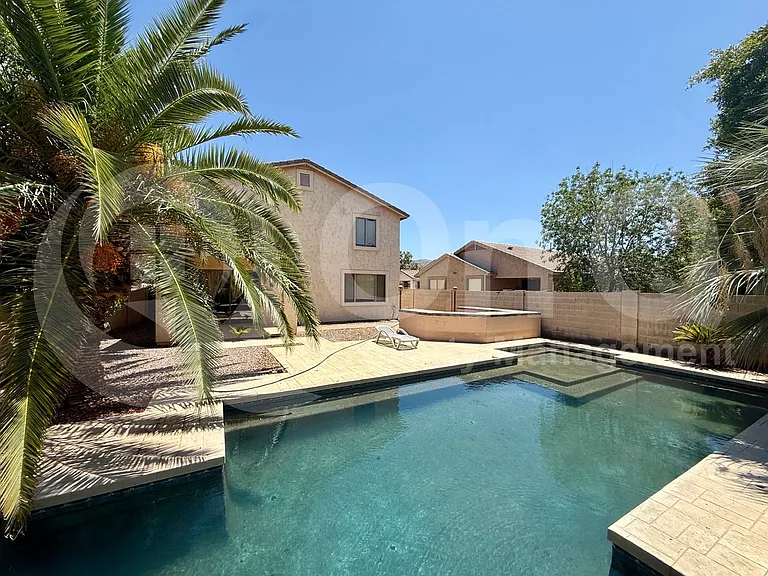 2450 E Darrel Rd — Photo 32