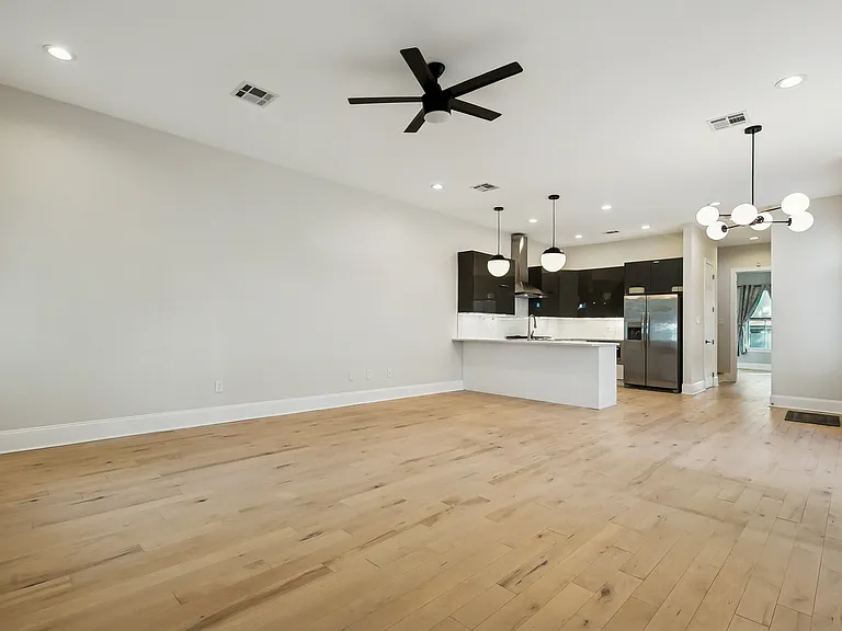 1231 Feliciana St — Photo 3