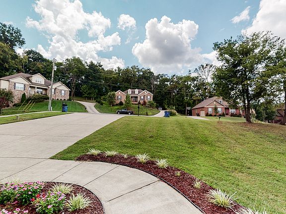 3rd image of 413 Godfrey Ct