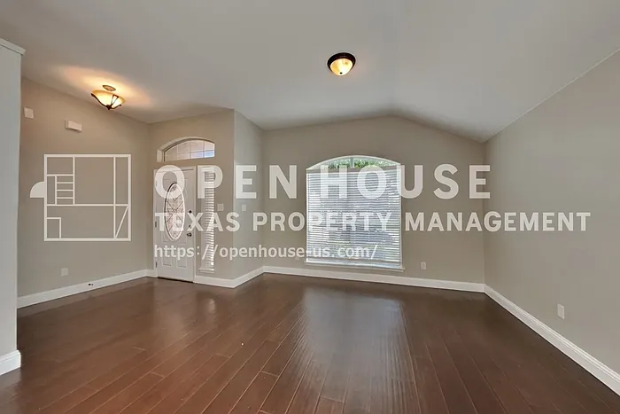 617 Creek Point Dr — Photo 7