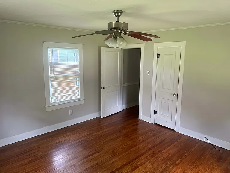313 Saint Thomas St — Photo 15
