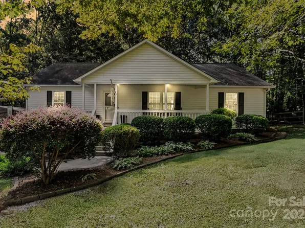 6310 Royal Pines Dr, Clover, SC 29710