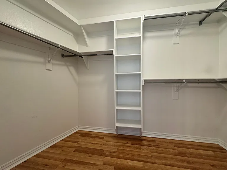 4905 Hawthorne Way — Photo 15
