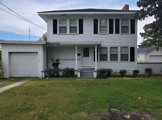 203 S Lewis St, Tabor City, NC 28463