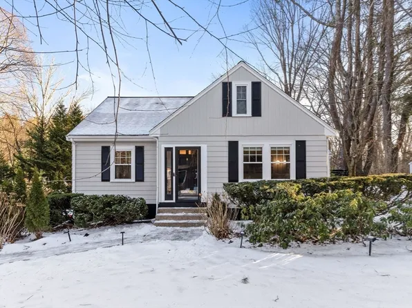 13 Valley View Rd, Wayland, MA 01778