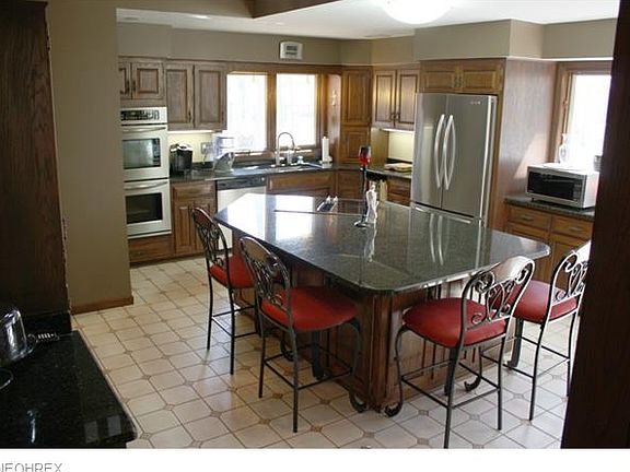 5th image of 808 Wildwood Ct