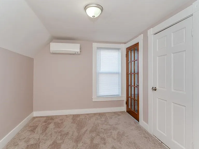 179 Mount Hope St #179 — Photo 17
