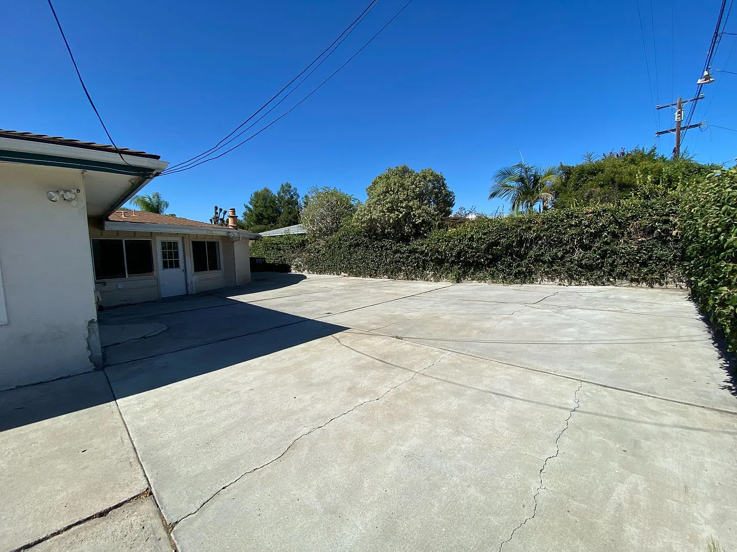 8BD/3BA, Lots of Parking! — Photo 4