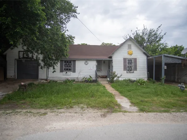 106 S Watson St, Alvarado, TX 76009
