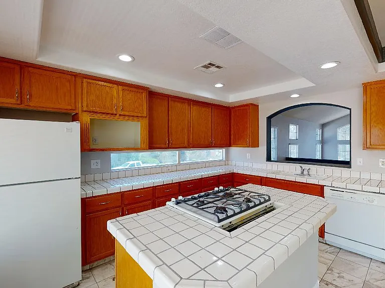 2570 Quail Wood Ct — Photo 11
