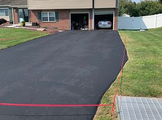 43 Lempa Rd, Holland, PA 18966