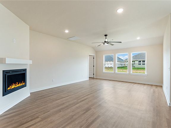 3rd image of 1712 Gerald Shay Rd
