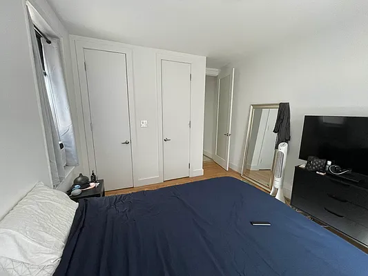 Rented by Buchbinder & Warren | media 3