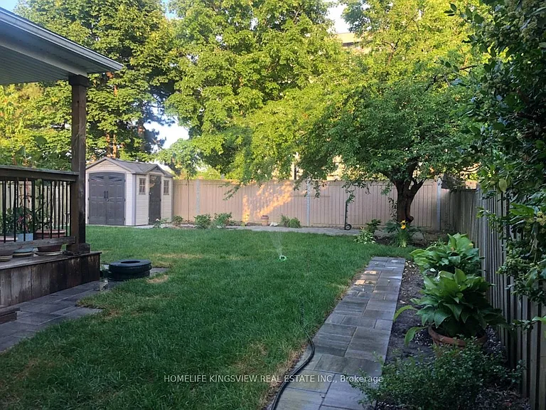 296 King Andrew Dr — Photo 15