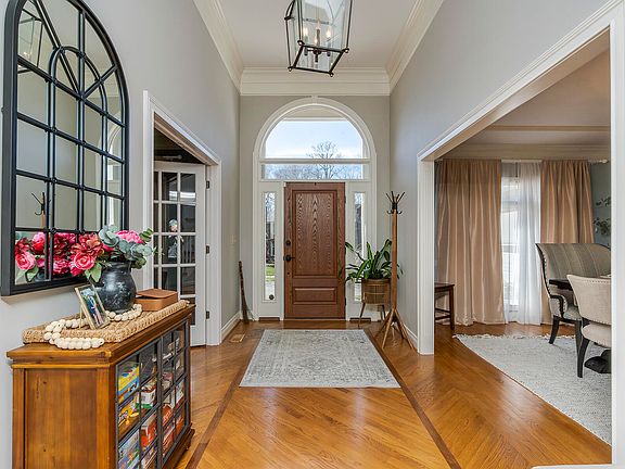 5th image of 1140 Sheffield Pl