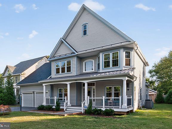 2nd image of 1101 Prospect Hill Pl