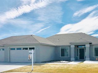 6675 Cyprus Loop, West Richland, WA 99353