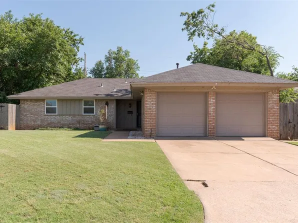 5504 NW 67th St, Warr Acres, OK 73132