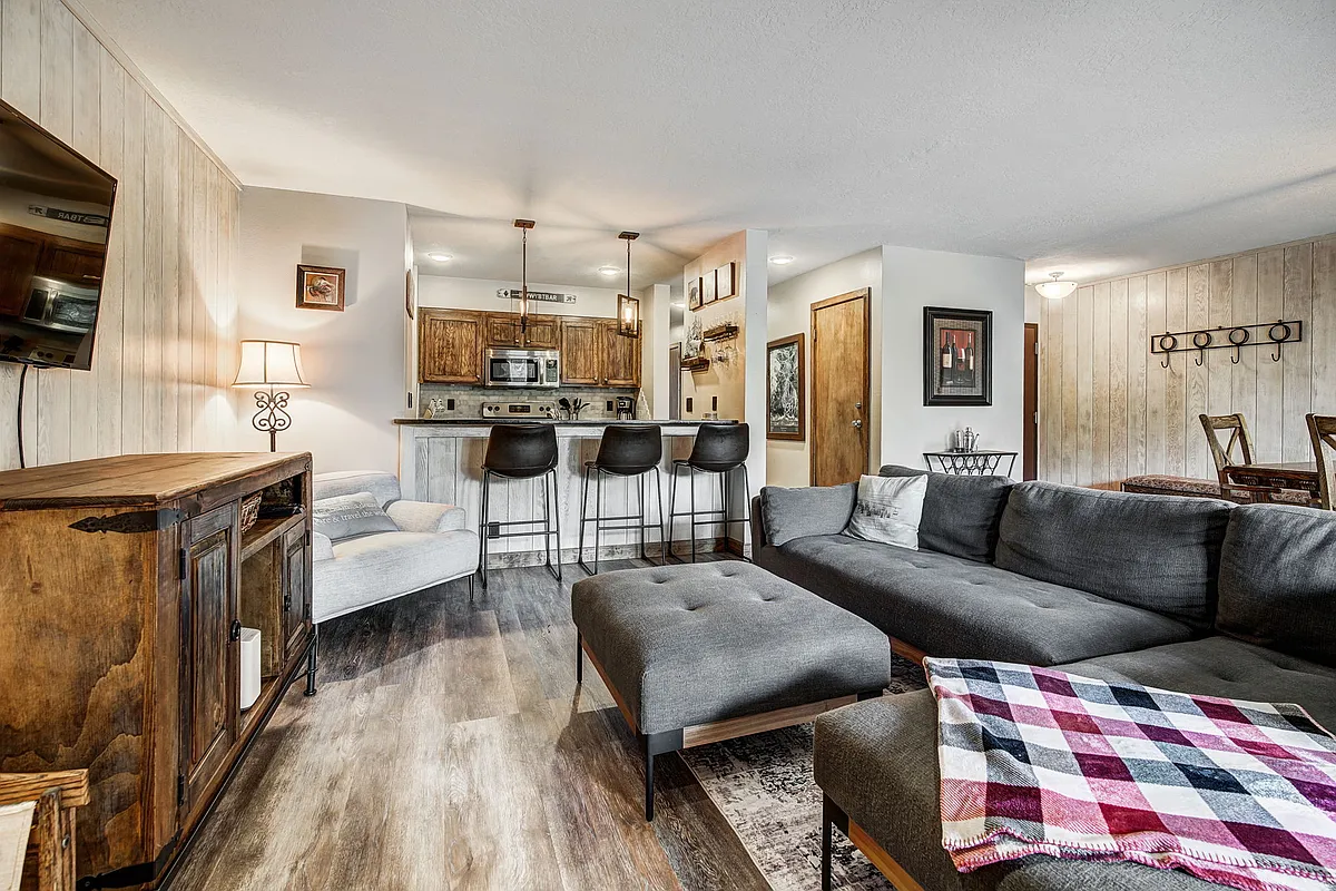 Living room and kitchen bar - 21690 US Highway 6 #2039
