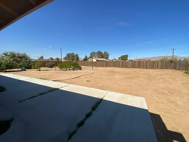 14555 Pawnee Rd — Photo 28