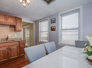 272 D St #2, Boston, MA 02127